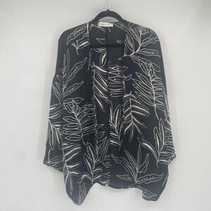 Vada Winter x Maverick Black & White Tropical Floral Kimono Size Large